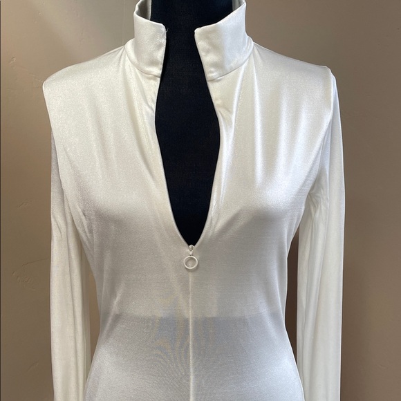 Wolford Half Zip long sleeve bodysuit, Pearl, Size Medium - Picture 3 of 9